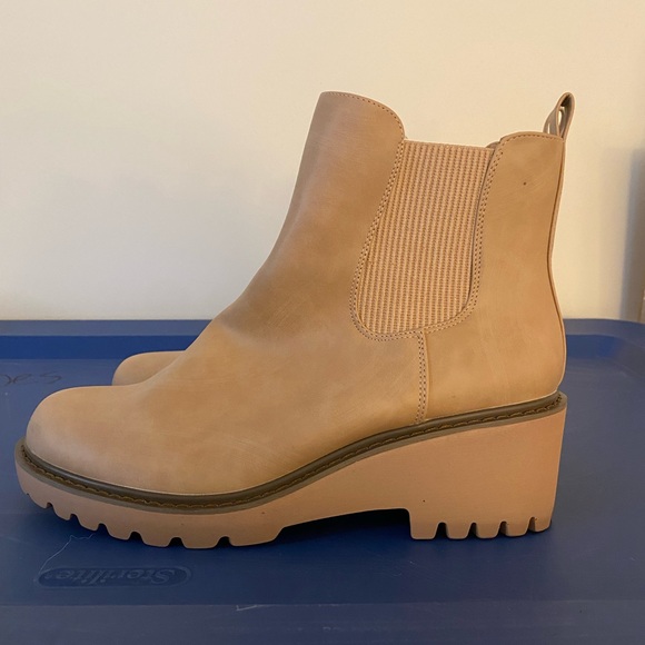 Tan Ankle Boots - Picture 2 of 3